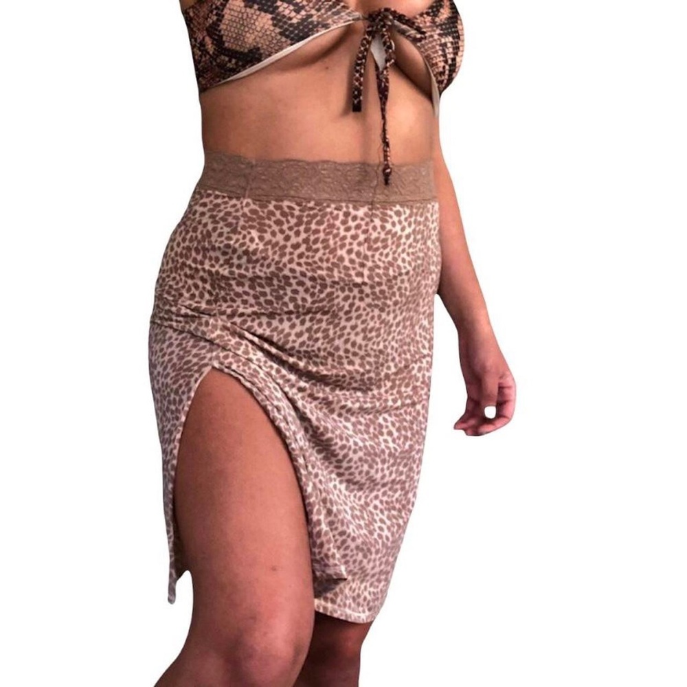 Vintage cheetah print slip skirt, Vanity Fair, size 24